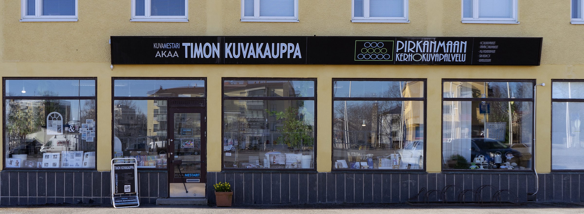 Julkisivu Timon Kuvakauppa